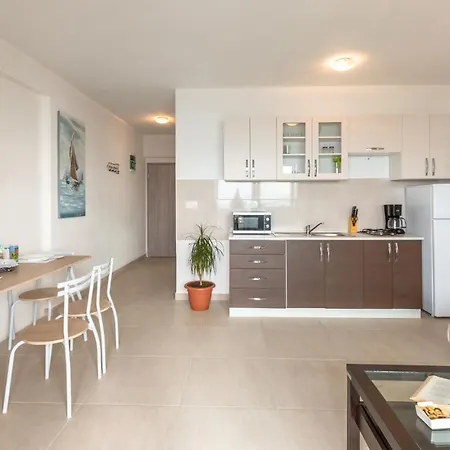 Eoli Apartment